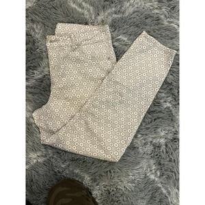 Adorable pants! Cream and Beige With Understated Geometric shapes